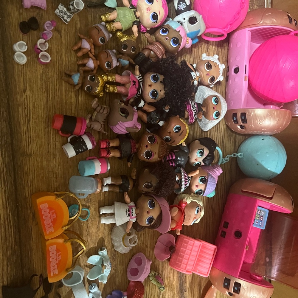 L.O.L. Surprise! Colorful Doll Collection - Picture 2 of 2